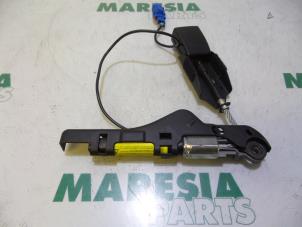 Gebrauchte Gurtsrammer rechts Citroen C3 Pluriel (HB) 1.6 16V Preis € 30,00 Margenregelung angeboten von Maresia Parts