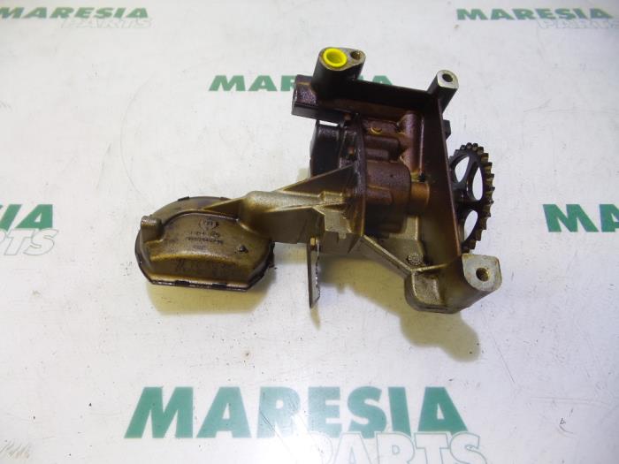 Gebrauchte Ölpumpe Citroen Evasion 2.0 CT SX,VSX Turbo Preis € 105,00 Margenregelung angeboten von Maresia Parts