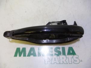 Used Rear door handle 4-door, left Peugeot 308 SW (4E/H) 1.6 VTI 16V Price € 20,00 Margin scheme offered by Maresia Parts