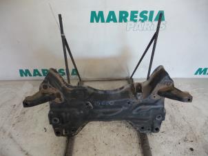 Used Subframe Peugeot 206 CC (2D) 1.6 HDI 16V FAP Price € 75,00 Margin scheme offered by Maresia Parts