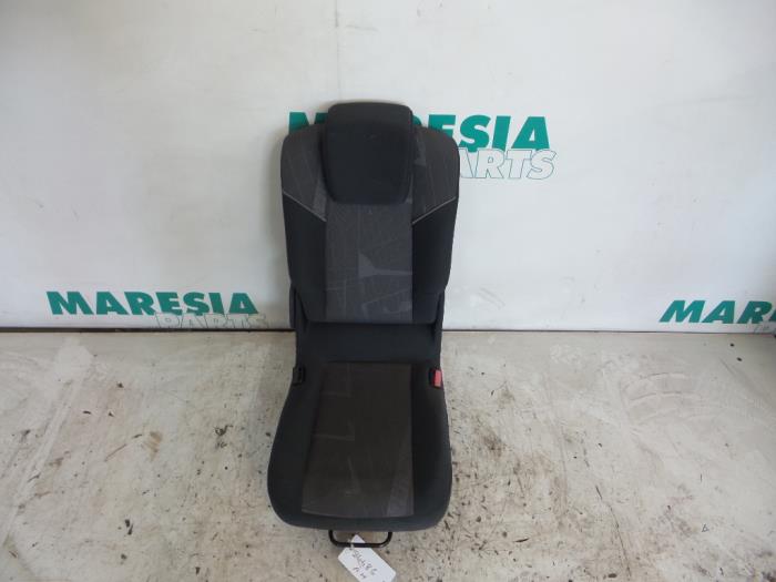 Begagnade Baksäte Renault Scénic II (JM) 1.6 16V Pris € 105,00 Marginaltabell erbjuds av Maresia Parts
