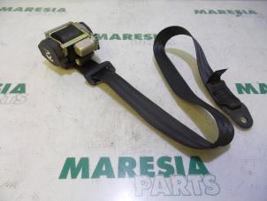 Used Front seatbelt, right Peugeot 206 CC (2D) 1.6 HDI 16V FAP Price € 65,00 Margin scheme offered by Maresia Parts