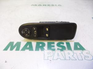 Used Multi-functional window switch Citroen C3 (SC) 1.6 HDi 92 Price € 25,00 Margin scheme offered by Maresia Parts