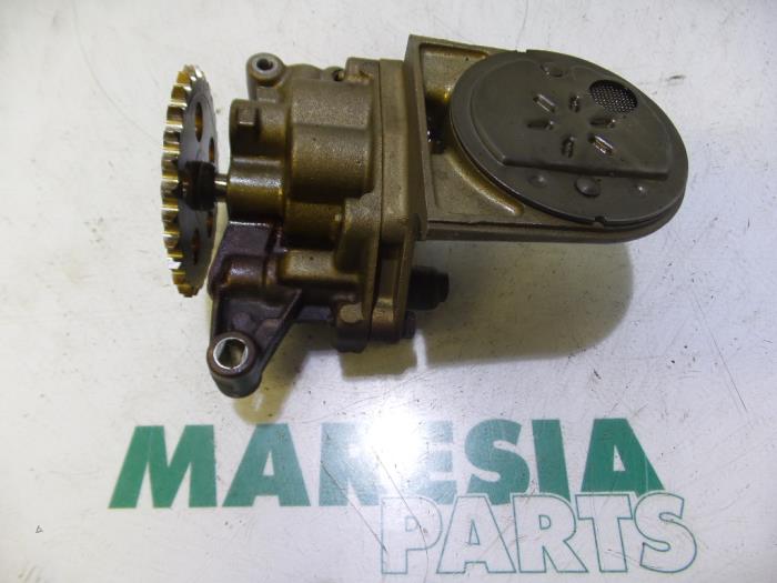 Gebrauchte Ölpumpe Peugeot 206 (2A/C/H/J/S) 1.4 XR,XS,XT,Gentry Preis € 65,00 Margenregelung angeboten von Maresia Parts