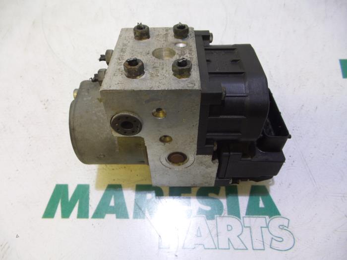 Used ABS pump Citroen Xsara Picasso (CH) 1.8 16V Price € 105,00 Margin scheme offered by Maresia Parts