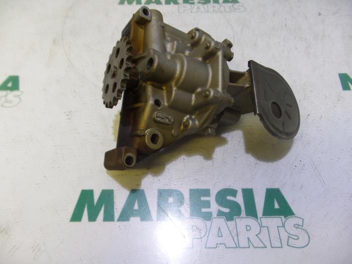 Gebrauchte Ölpumpe Citroen C3 (FC/FL/FT) 1.6 16V Preis € 50,00 Margenregelung angeboten von Maresia Parts