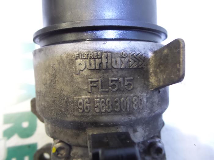 Uchwyt filtra oleju z Peugeot 307 SW (3H) 2.0 HDi 135 16V FAP 2005