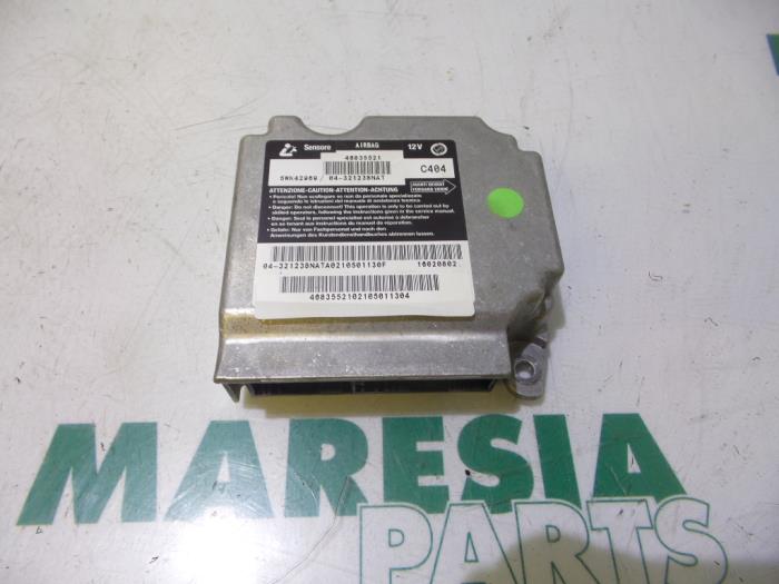 Begagnade Airbagmodul Fiat Stilo (192A/B) 1.8 16V 3-Drs. Pris € 100,00 Marginaltabell erbjuds av Maresia Parts