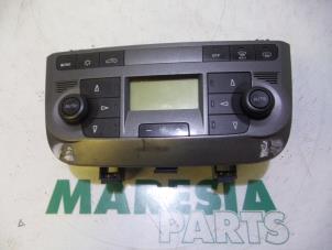 Używane Panel sterowania nagrzewnicy Fiat Grande Punto (199) 1.3 JTD Multijet 16V Cena € 45,00 Procedura marży oferowane przez Maresia Parts