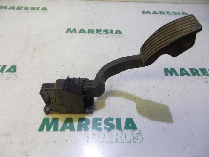 Begagnade Gaspedalsensor Fiat Grande Punto (199) 1.3 JTD Multijet 16V Pris € 15,00 Marginaltabell erbjuds av Maresia Parts