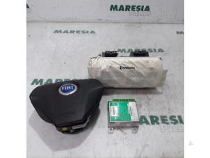 Usagé Kit + module airbag Fiat Grande Punto (199) 1.3 JTD Multijet 16V Prix € 75,00 Règlement à la marge proposé par Maresia Parts