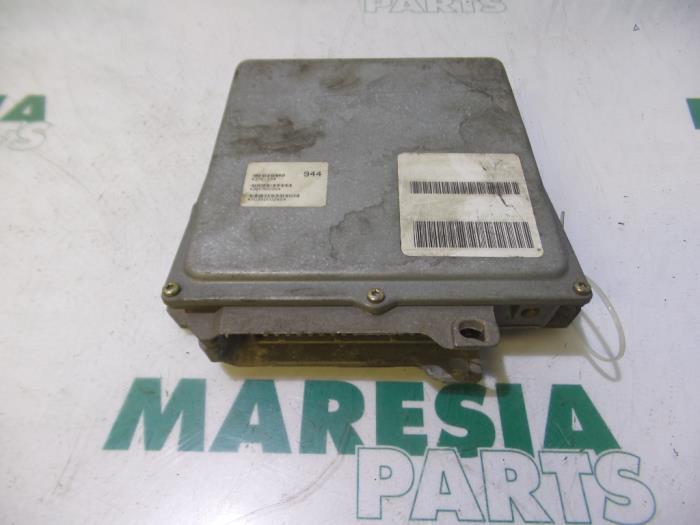 Used Engine management computer Peugeot 106 I 1.0i Price € 50,00 Margin scheme offered by Maresia Parts