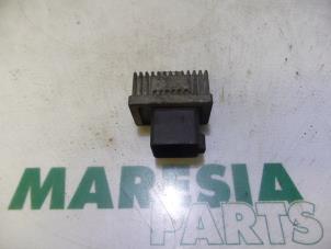 Used Glow plug relay Renault Trafic New (FL) 1.9 dCi 100 16V Price € 30,25 Inclusive VAT offered by Maresia Parts