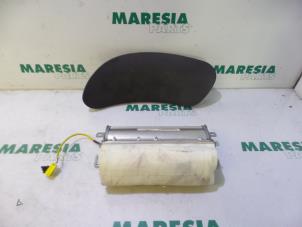 Używane Poduszka powietrzna prawa (deska rozdzielcza) Alfa Romeo 166 Cena € 35,00 Procedura marży oferowane przez Maresia Parts