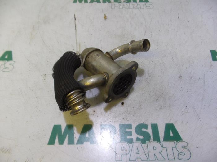Usagé Echangeur de chaleur Fiat Punto Evo (199) 1.3 JTD Multijet Start&Stop 16V Prix € 147,00 Règlement à la marge proposé par Maresia Parts