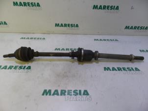 Used Front drive shaft, right Renault Megane II (LM) 1.5 dCi 80 Price € 35,00 Margin scheme offered by Maresia Parts