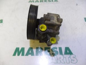 Used Power steering pump Citroen C8 (EA/EB) 2.0 16V Price € 105,00 Margin scheme offered by Maresia Parts