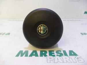 Usados Airbag izquierda (volante) Alfa Romeo 159 (939AX) 3.2 JTS V6 24V Q4 Precio € 75,00 Norma de margen ofrecido por Maresia Parts
