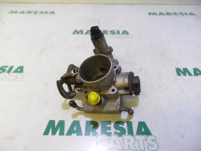 Gebrauchte Drosselklappengehäuse Fiat Barchetta (183) 1.8 16V Preis € 105,00 Margenregelung angeboten von Maresia Parts
