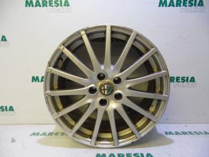 Usados Llanta Alfa Romeo 159 (939AX) 3.2 JTS V6 24V Q4 Precio € 157,50 Norma de margen ofrecido por Maresia Parts