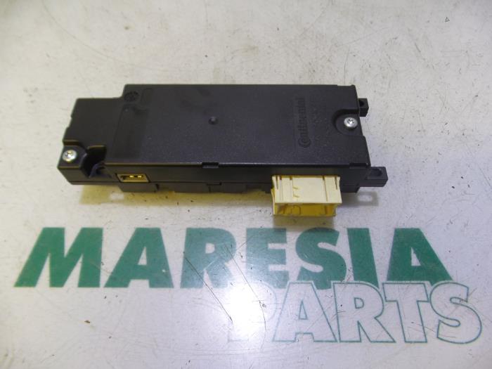 Usagé Ordinateur divers Peugeot 207/207+ (WA/WC/WM) 1.4 16V Vti Prix € 40,00 Règlement à la marge proposé par Maresia Parts