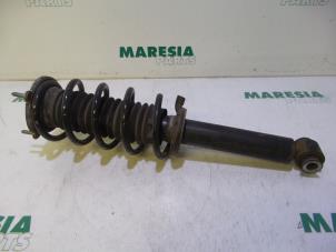 Used Front shock absorber rod, left Peugeot 407 SW (6E) 2.0 16V Price € 45,00 Margin scheme offered by Maresia Parts