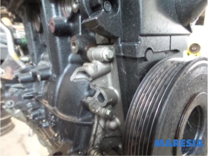 Motor van een Renault Clio III (BR/CR) 1.2 16V TCe 100 2010