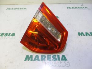 Used Taillight, left Citroen C4 Picasso (UD/UE/UF) 1.8 16V Price € 30,00 Margin scheme offered by Maresia Parts
