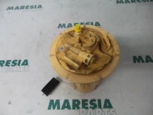 Used Electric fuel pump Alfa Romeo 159 (939AX) 1.9 JTDm 16V Price € 105,00 Margin scheme offered by Maresia Parts