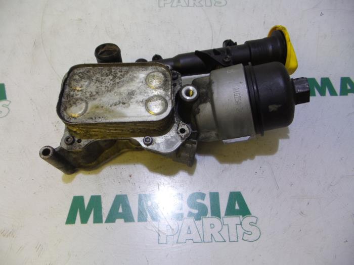 Gebrauchte Ölfilterhalter Fiat Doblo Cargo (263) 1.3 MJ 16V Euro 4 Preis € 65,00 Margenregelung angeboten von Maresia Parts