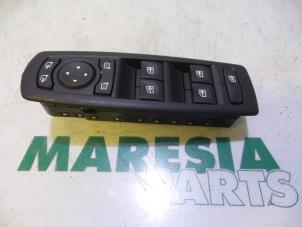 Used Multi-functional window switch Renault Megane III Grandtour (KZ) 1.4 16V TCe 130 Price € 35,00 Margin scheme offered by Maresia Parts