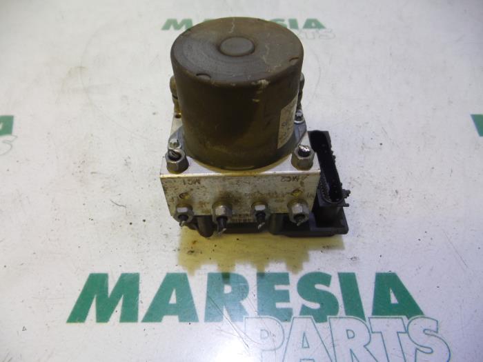 Used ABS pump Fiat Ducato (250) 2.3 D 120 Multijet Price € 199,50 Margin scheme offered by Maresia Parts