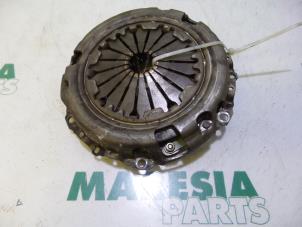 Used Clutch kit (complete) Peugeot 207/207+ (WA/WC/WM) 1.4 16V Vti Price € 105,00 Margin scheme offered by Maresia Parts