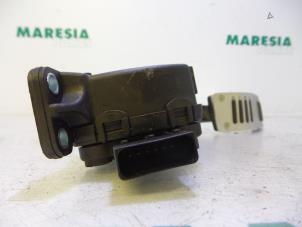 Gaspedalposition Sensor van een Alfa Romeo 159 (939AX) 1.9 JTDm 16V 2006