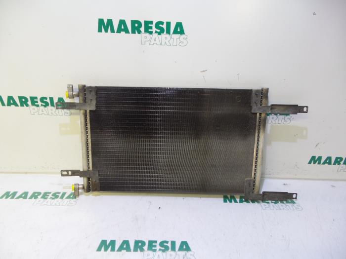Usagé Condenseur de climatisation Fiat Doblo (223A/119) 1.6 16V Prix € 40,00 Règlement à la marge proposé par Maresia Parts