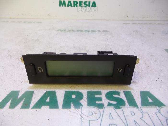 Begagnade Innerdisplay Citroen C5 I Berline (DC) 3.0 V6 24V Pris € 20,00 Marginaltabell erbjuds av Maresia Parts