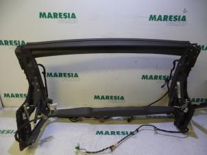 Używane Miekki dach cabrio Citroen C3 Pluriel (HB) 1.6 16V Cena € 262,50 Procedura marży oferowane przez Maresia Parts