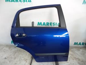 Używane Drzwi prawe tylne wersja 4-drzwiowa Fiat Grande Punto (199) 1.4 Cena € 157,50 Procedura marży oferowane przez Maresia Parts
