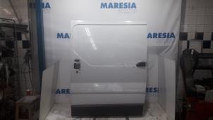 Used Sliding door, left Renault Trafic New (FL) 2.0 dCi 16V 115 Price € 254,10 Inclusive VAT offered by Maresia Parts