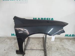 Used Front wing, right Fiat Stilo MW (192C) 1.6 16V Price € 50,00 Margin scheme offered by Maresia Parts