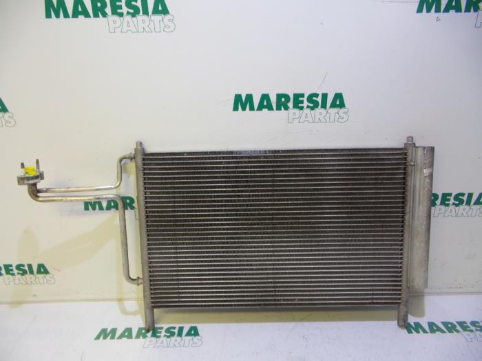 Air conditioning condenser from a Fiat Stilo MW (192C) 1.6 16V 2006