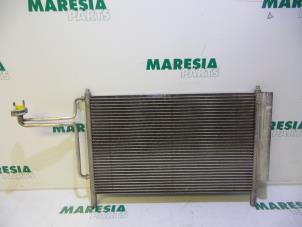 Usagé Condensateur clim Fiat Stilo MW (192C) 1.6 16V Prix € 35,00 Règlement à la marge proposé par Maresia Parts
