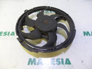 Used Fan motor Fiat Stilo MW (192C) 1.6 16V Price € 35,00 Margin scheme offered by Maresia Parts