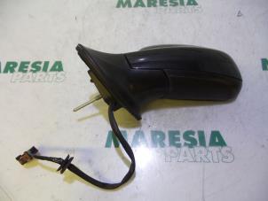 Used Wing mirror, left Peugeot 407 SW (6E) 2.0 16V Price € 65,00 Margin scheme offered by Maresia Parts