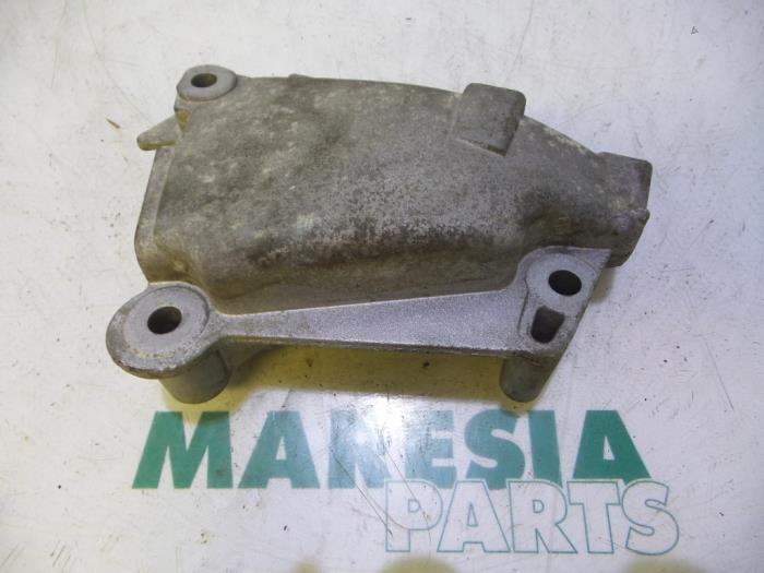 Used Engine mount Citroen C2 (JM) 1.4 Price € 25,00 Margin scheme offered by Maresia Parts