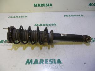 Used Front shock absorber rod, right Peugeot 407 SW (6E) 2.0 16V Price € 45,00 Margin scheme offered by Maresia Parts