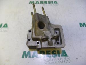 Used Engine mount Fiat Bravo (198A) 1.4 16V Price € 25,00 Margin scheme offered by Maresia Parts