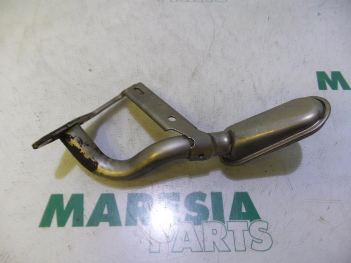 Używane Pompa oleju Peugeot 307 SW (3H) 2.0 16V Cena € 25,00 Procedura marży oferowane przez Maresia Parts