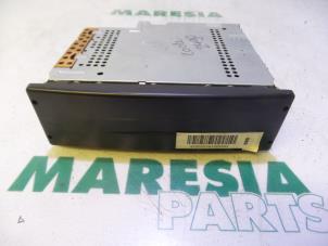 Gebrauchte Radio Renault Scénic II (JM) 2.0 16V Preis € 50,00 Margenregelung angeboten von Maresia Parts