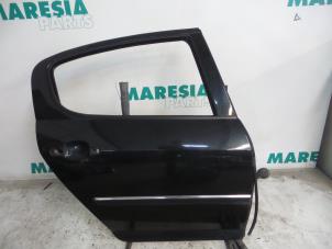 Used Rear door 4-door, right Peugeot 407 (6D) 1.6 HDi 16V Price € 105,00 Margin scheme offered by Maresia Parts